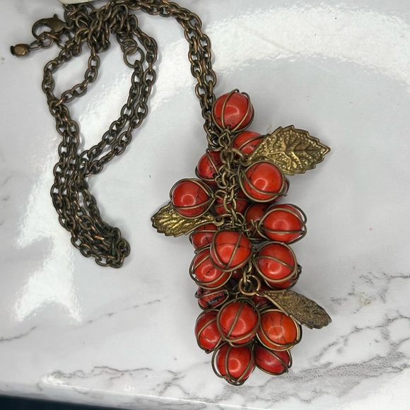 !!HOST PICK!! Vintage Red Berry Cluster Necklace - Picture 3 of 9